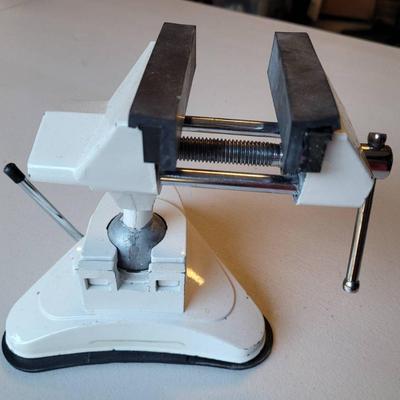360 Degree Vice Grip
