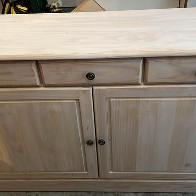 Cabinet/Buffett #2