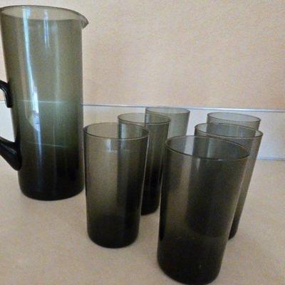 Smokey Gray Pitcher & Glasses 1970s