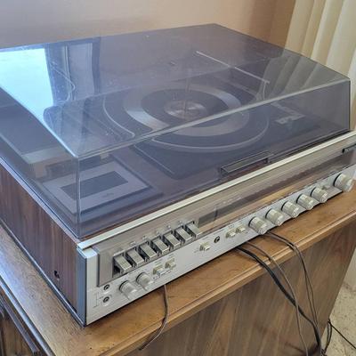 Panasonic Turntable-Cassette Player-Radio Combo