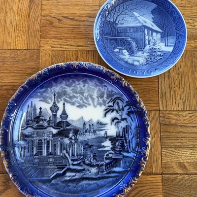 Antique Flow Blue Scenic Plate England 