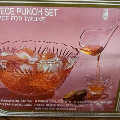Arlington Punch Bowl Set