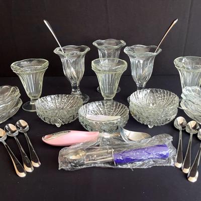 Who Wants Ice Cream ! Large Vintage Glassware Set Of Banana Split, Sundae Glasses, Bowls & More