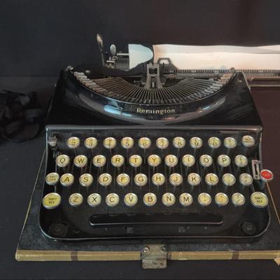 Remington Typewriter Vintage