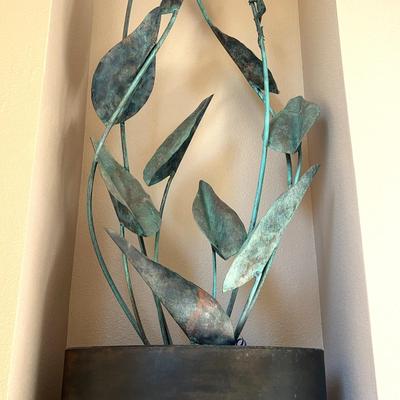 Tall Metal Cala Lily Water Feature