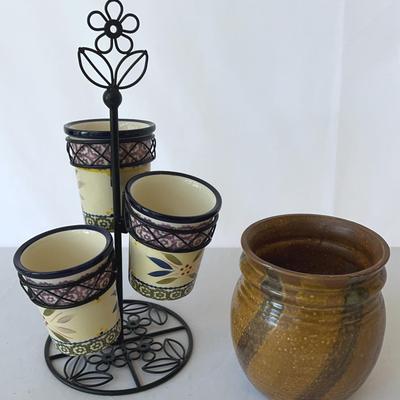McCoy Two Tone Brown Pot And Temptations 3 Pot Planter/Organizer
