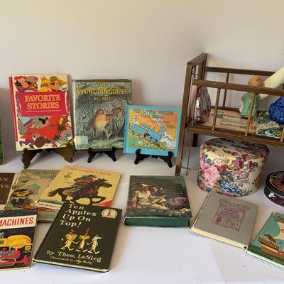 Holly Hobby Doll Bed And Vintage Kids Books