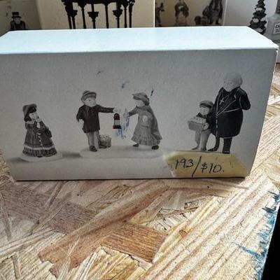Sale Photo Thumbnail #595