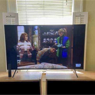Samsung 43" QLED Smart TV .jpg