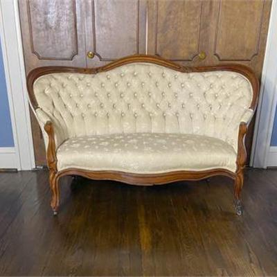 Vintage Settee .jpg