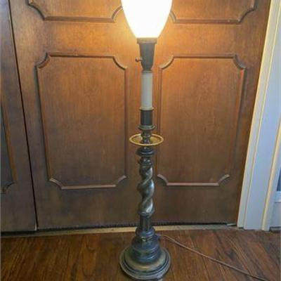 Vintage Stiffel Barley Twist Table Lamp .jpg