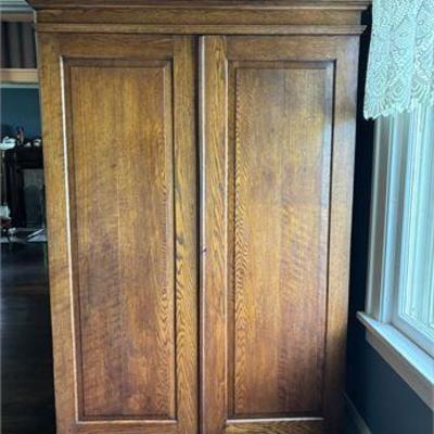 Tiger's Oak Linen Press Cabinet .jpg