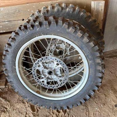#12206 • Two Rear Wheels

