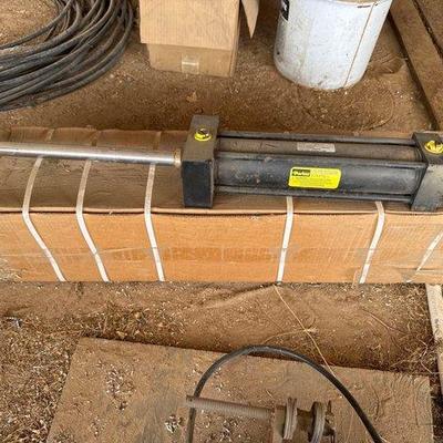 #12074 • Parker Hydraulic Series 2H Cylinders
