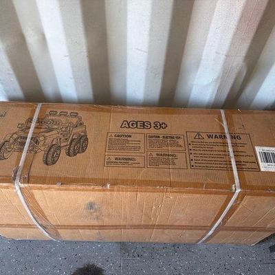 #5000 • NEW! Garvee 24V 6x6 Ride on Kids Car
