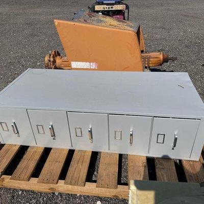 Sale Photo Thumbnail #393: #84000 • Hon Metal Filing Cabinet
