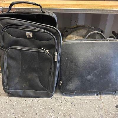 Sale Photo Thumbnail #255: #5532 • Suitcase and Laptop Bag
