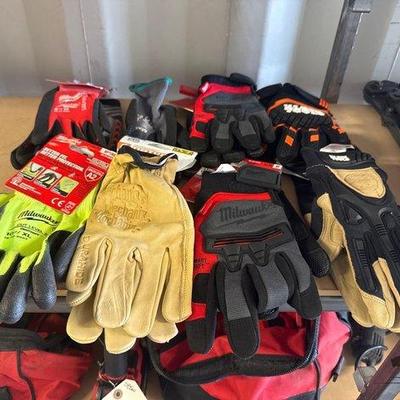 Sale Photo Thumbnail #278: #5607 • 8 Pairs of Work Gloves
