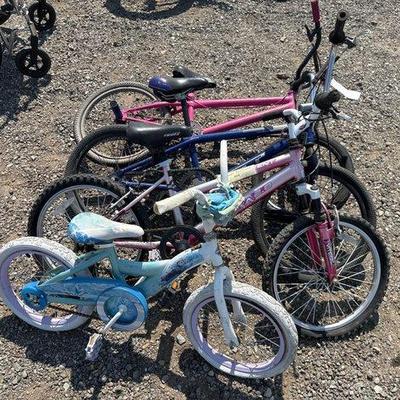 Sale Photo Thumbnail #400: #86000 • 4 Bicycles
