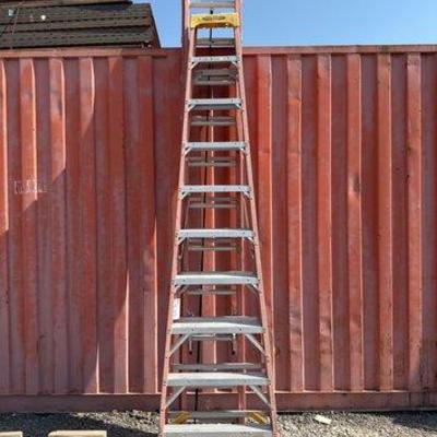 Sale Photo Thumbnail #380: #80008 • Werner A Frame and Extensión Ladders
