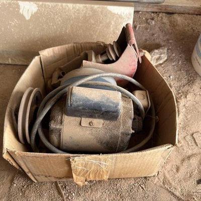 #12022 • Bench Grinder
