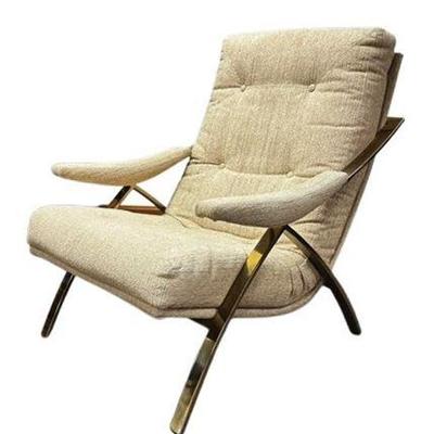 Lot 006-057   
Carsons Of High Point Mid Century Modern Lounge Chair