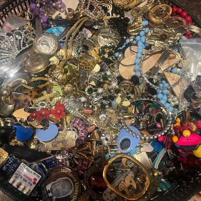 Sale Photo Thumbnail #172