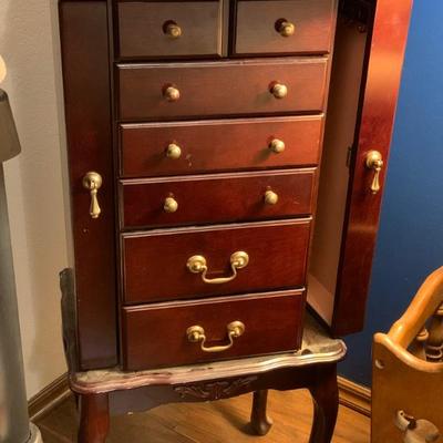 Sale Photo Thumbnail #452