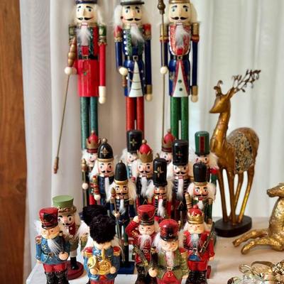 Sale Photo Thumbnail #126