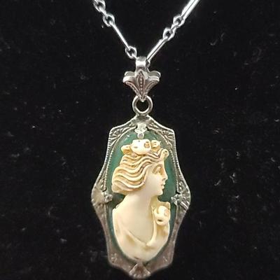 14K Pendant On 10K Chain Necklace 