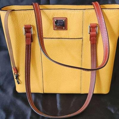 Like New Dooney & Bourke Purse In Mustard Yellow 