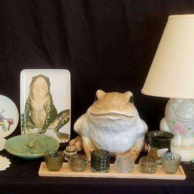Frog Figurines, Frog Lamp & Frog-Themed Decor Collection