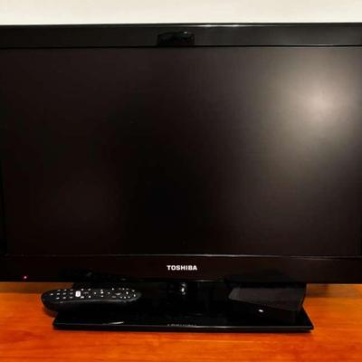 Toshiba 24" LCD TV/DVD Combo with Remote and EVO Force 1 Box