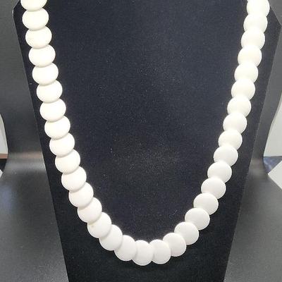 White Plastic Disk Necklace, Gold Tone Clasp
