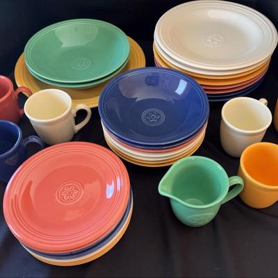 Oneida Petals Stoneware Large Set