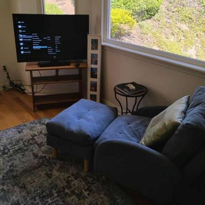 Jh163 jvc tv 36 in lounge