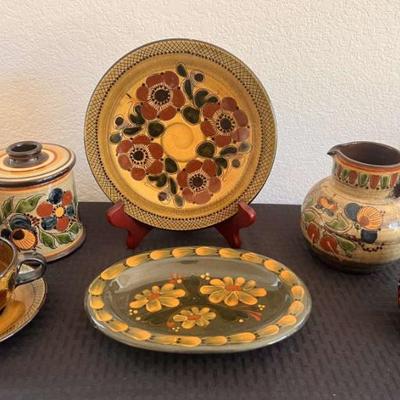 Jh125 vintage folk art pottery