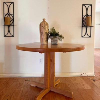 Jh140 round dining table