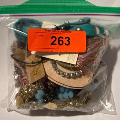 Sale Photo Thumbnail #263