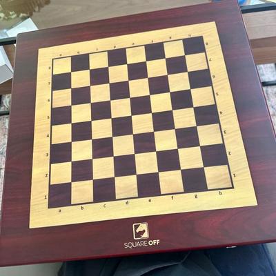 Square Off - electronic chess board 