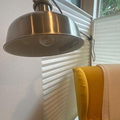 Floor lamp