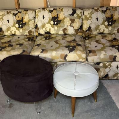 Vintage Floral Print Upholstered Sofa With Two Ottomans