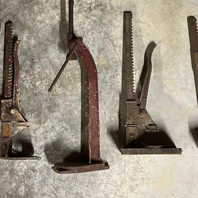 Vintage to Antique Bottle Cappers (5)