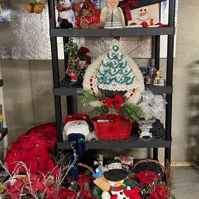 Christmas Decor Cleanout With Large Wreath, Poinsettias And More