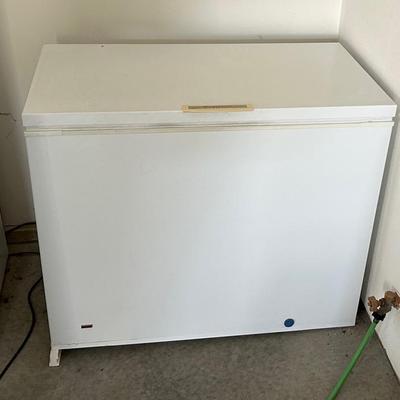 Frigidaire Heavy Duty Commercial Chest Freezer