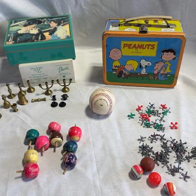 Vintage toys, Peanuts lunchbox, Wizard of Oz Music box & More