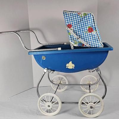 Vintage Baby Doll Buggy and Baby Dolls
