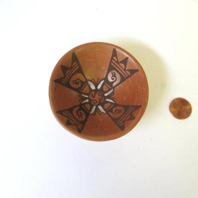 M Hoyle Isleta Village Polychrome Pot
