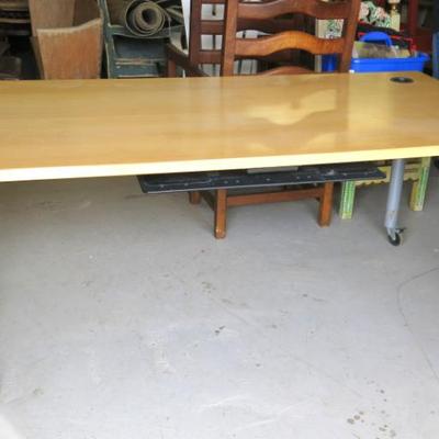 Natural Wood Top Office Desk/Workstation