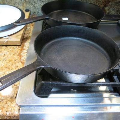 Field Company #8 Cast Iron Pan